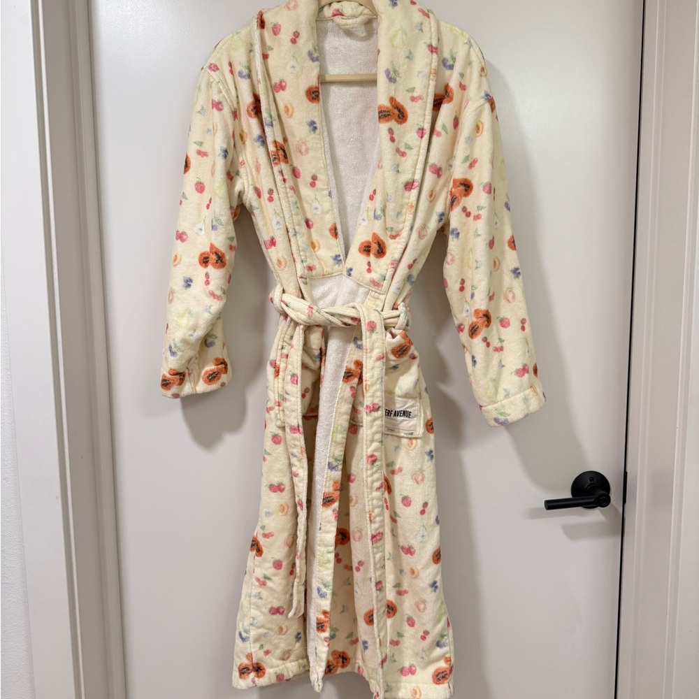 Fruit Patterned Robe - Picture 2 of 5